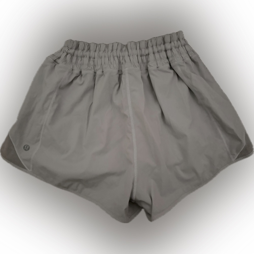 Lululemon Shorts size Medium light grey - Picture 2 of 8